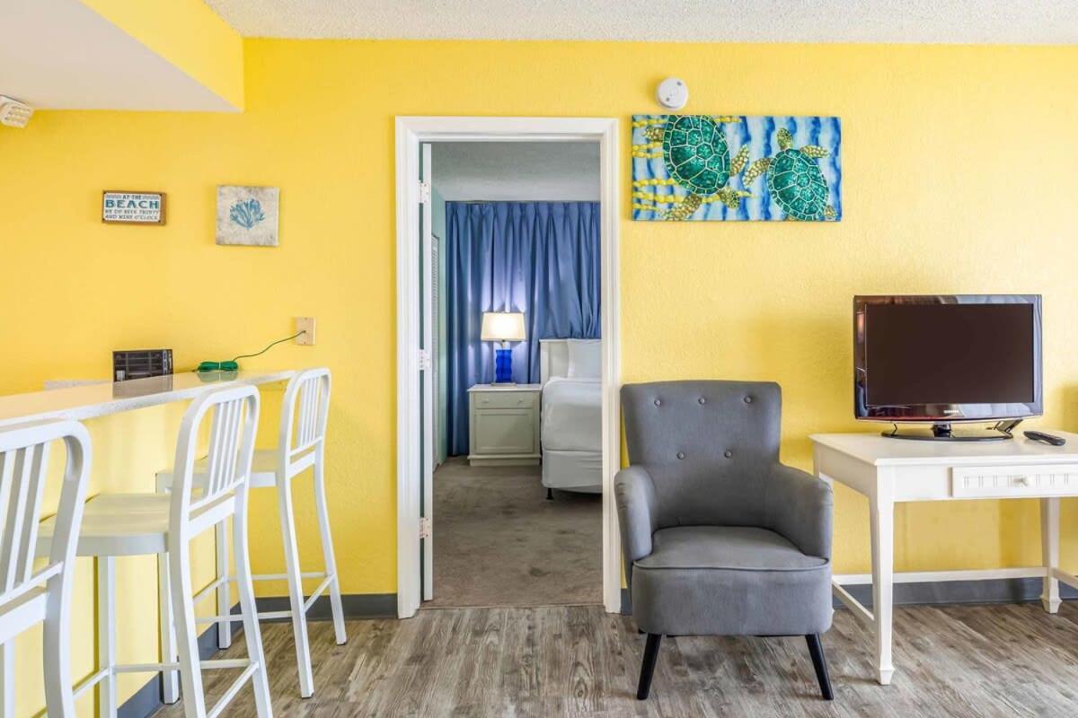 Tortuga Suite At Sunrise Suites Resort - Heated Pool, Hot Tub & Free Parking Key West Buitenkant foto